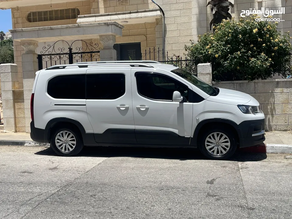 بيجو ريفتر 2021