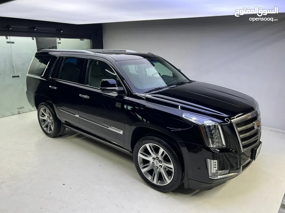 cadilac Escalade  وارد الوكالة و صيانة الوكالة مواصفات خاصة