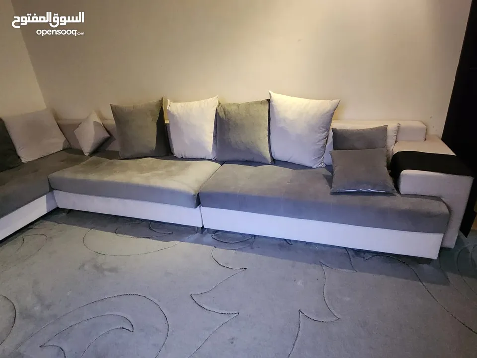 Very clean Sofa set