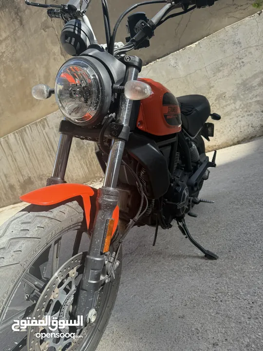 Ducati scrambler sixty2
