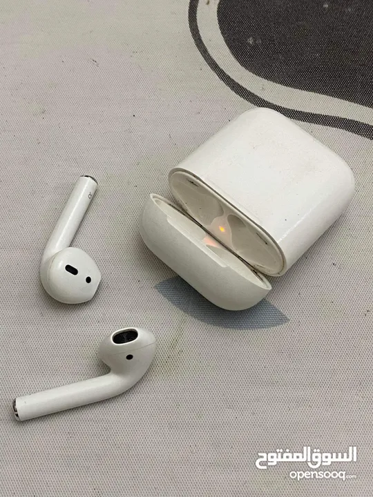 Airpods 1 بحالة الوكاله