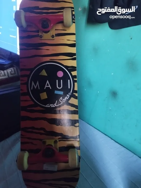 Maui and sons skate board