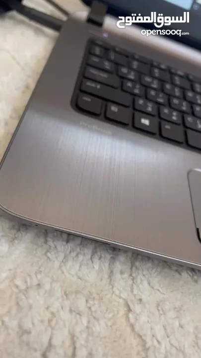 لابتوب معدن HP قوي Core i5بحالة لجديد   كامل مكمل وأنيق مع عدة هدايا