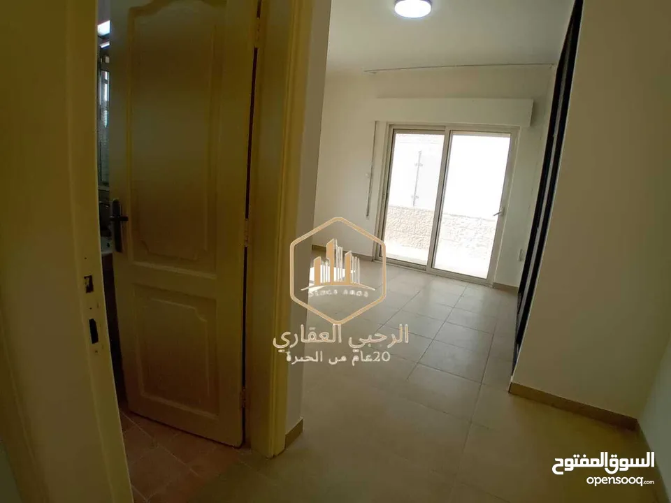 روف / للايجار / 3نوم / مطل مع ترس / دابوق