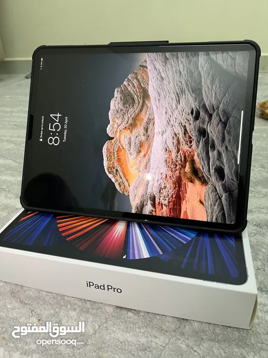 iPad Pro 12.9-inch (Apple) clean title