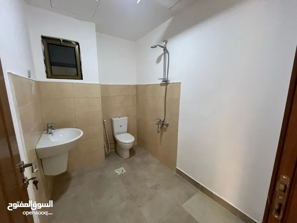 unfurnished apartment for rent in um alsummaq ( Property 41924 ) Yearly Only  - 174216962