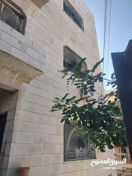 عماره للبيع في المقابلين بجانب مسجد الشلبي مكونه اربعه طوابق