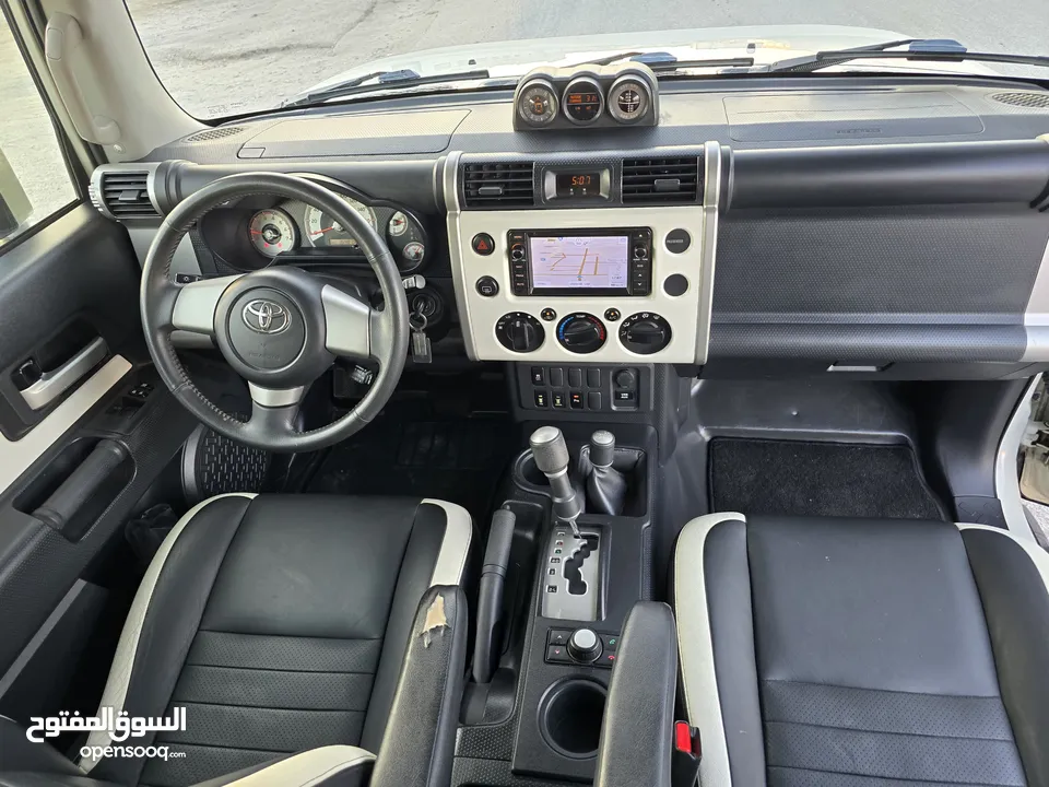 Toyota FJ V6 VXR GCC 2016 Price 86,000 AED