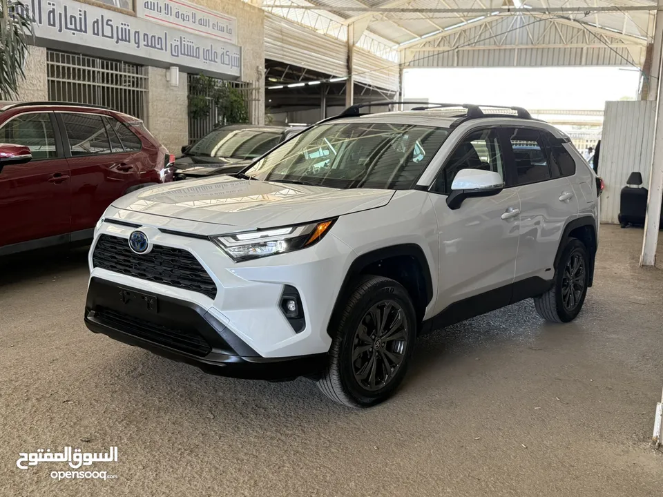 تويوتا راف فور ((2024)) XLE بريميوم، فل كامل، فحص كامل، فورويل، بطارية ليثيوم، حرة، بحالة الوكالة..