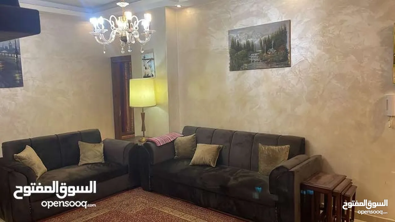 شقة فارغة 3 نوم 3 حمامات 125م للايجار
