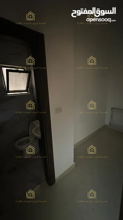 شقة فاخرة - لم تسكن - طريق المطار - 4نوم 2ماستر - 230م - قرب الخدمات العامة