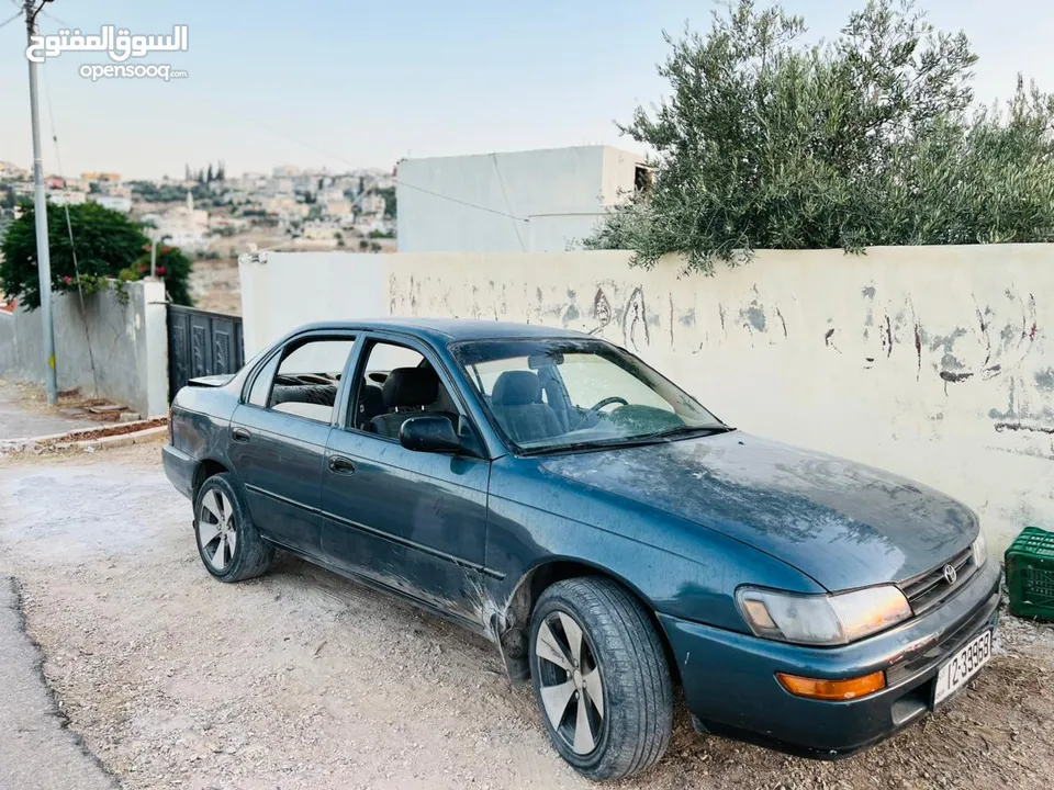 تويوتا كورولا 1995