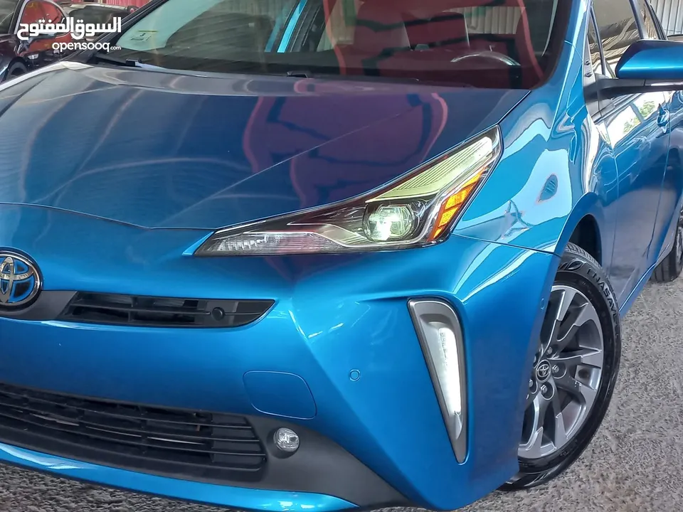 TOYOTA PRIUS HYBRID LIMITED 2022(تويوتا بريوس ليمتيد هايبرد 2022 )