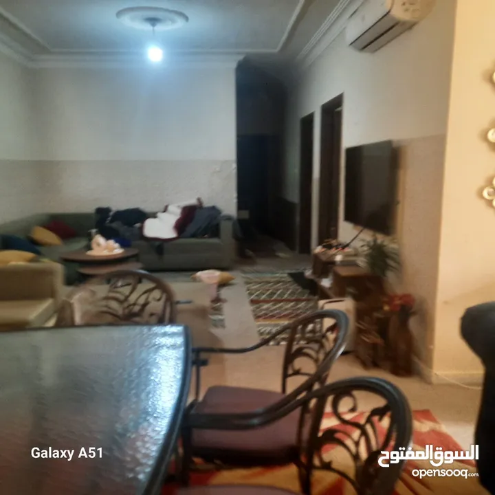 شقة للبيع شبه ارضي بأجمل مناطق ضاحية الرشيد