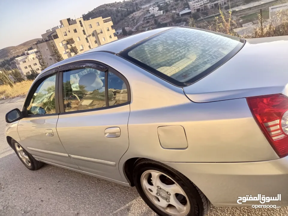 هونداي ألنترا 2006 للبيع  ترخيص وتأمين سنة  نظيفة من جميع النواحي لون فضي ( دهان الشركة )
