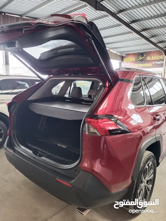 TOYOTA Rav4 2022 XLE Premium -hybrid  تويوتا راف فور(( 2022 )) ليثيوووم هايبرد دفع رباعي صنف XLE PRE