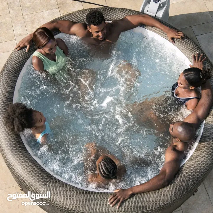 جاكوزي jacuzzi بعدة احجام اجمل جلسات الاسترخاء للمنازل ومراكز العلاج الطبيعي والتجميل
