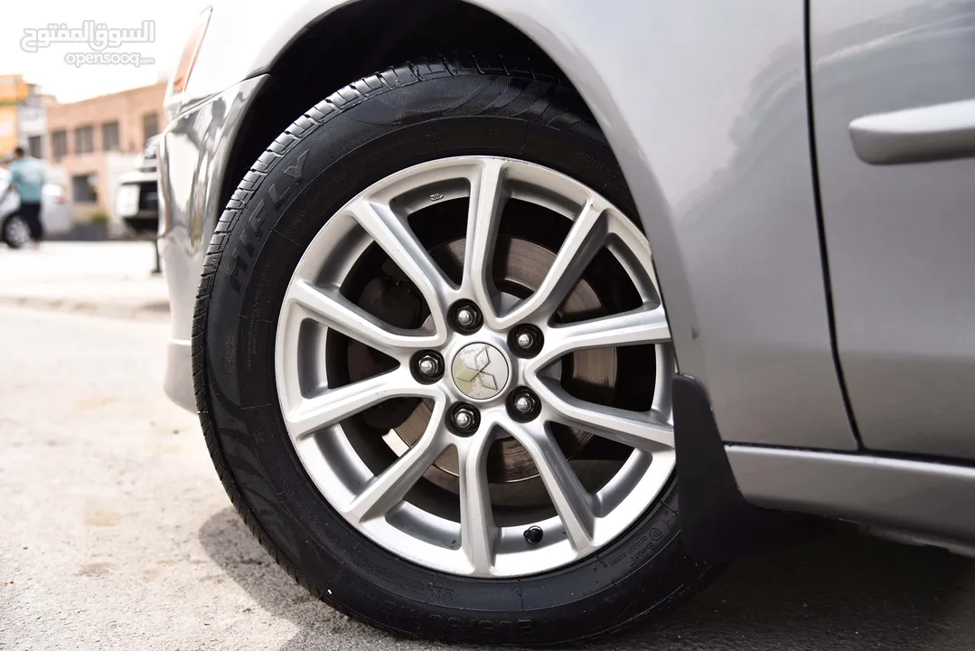 ميتسوبيشي لانسر Mitsubishi Lancer EX 2015