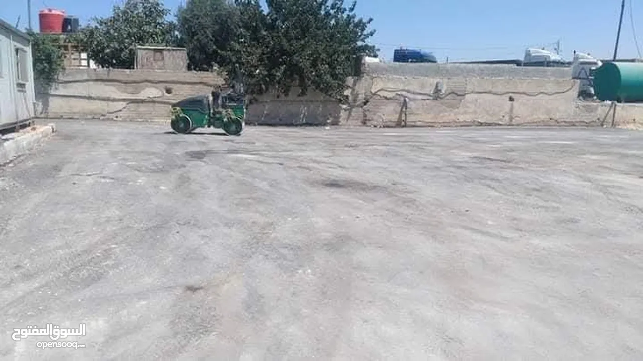 تزفيت ساحات وعزل اسطح