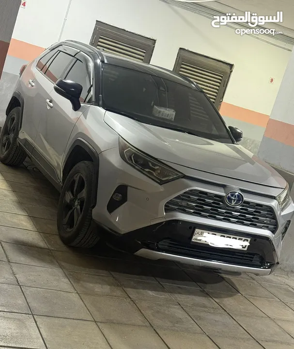 TOYOTA RAV4 XSE