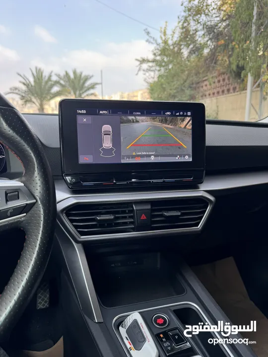 سيات ليون اف القصه الجديده