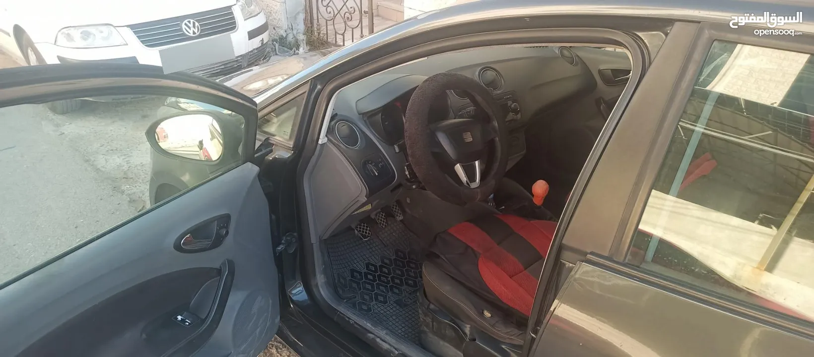 اعلان بيع سيات ابيزا 2011