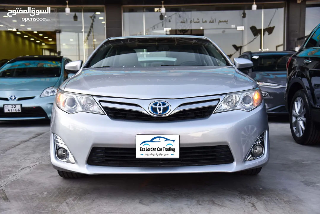 تويوتا كامري XLE هايبرد بحالة الشركة Toyota Camry XLE Hybrid 2014