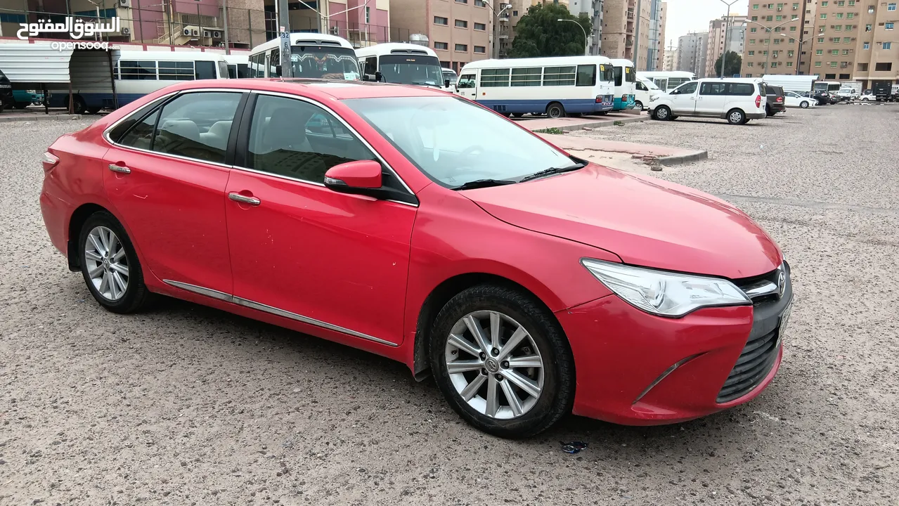 Toyota Camry GLX Model 2017.