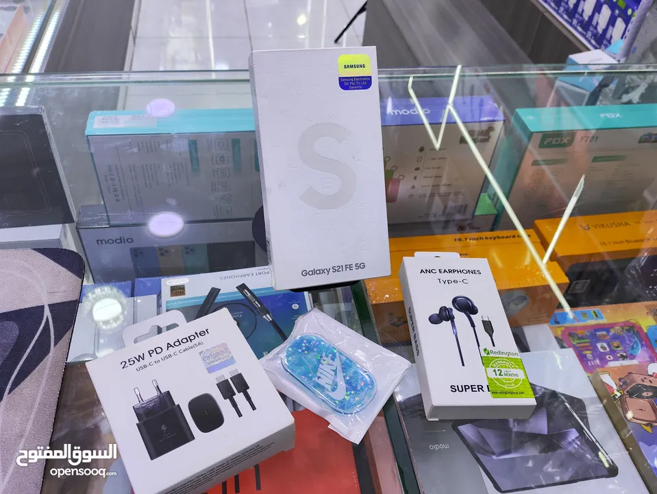 مستعمل اخو الجديد بلكرتوتة Samsung S21 FE 5G جيجا 128 رام 16 مع بكج هداية