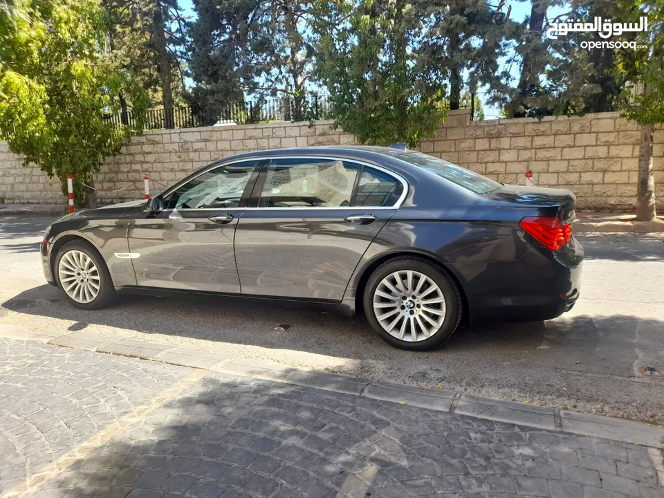 BMW740AL740