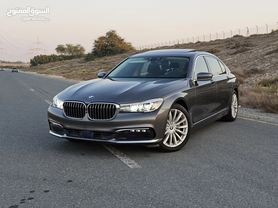 BMW 740i , 2017 MODEL.  PANORAMIC SUNROOF , IN PERFECT CONDITION