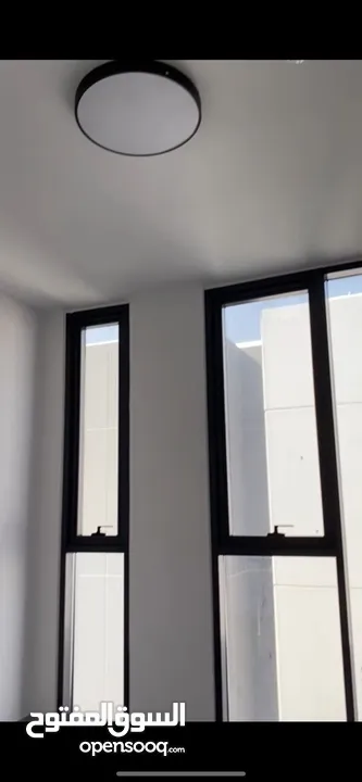 للبيع استوديو بالجاده بإماره الشارقه .مجمع سكنى متكامل الخدمات .بالقرب من المدينة الجامعيه