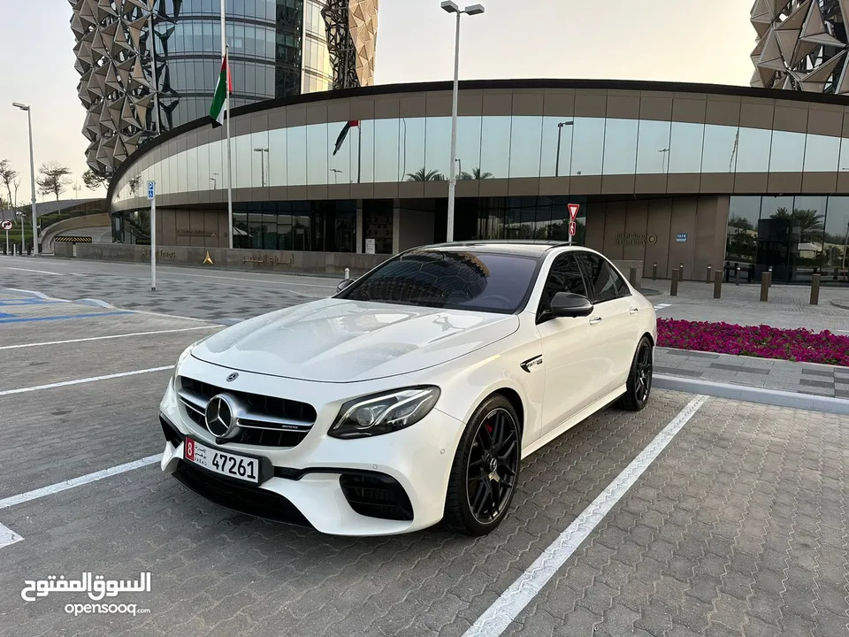 للبيع مرسيدس E63 s AMG اصلي وكالة خليجي موديل 2019 الموتر بحااالة الوكالة  (ست 6 فصوووص)