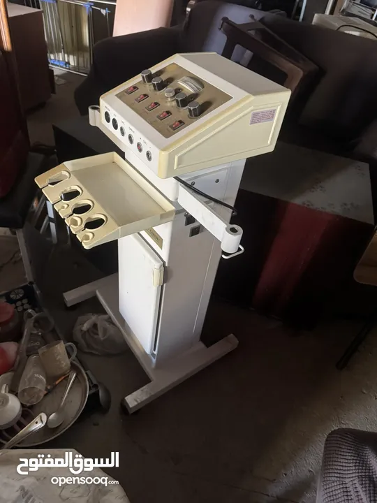 Ladies Saloon all Items sale in good price