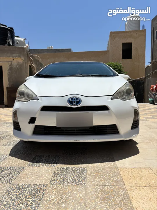 بريوس c 2012 للبيع