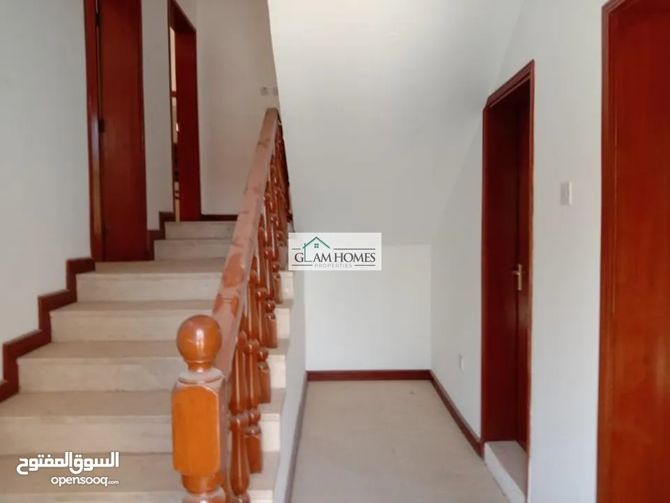 Alluring 6 BR villa for sale in Qurum 29 Ref: 358S