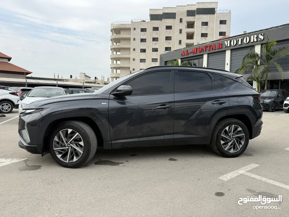 هونداي توسان ترخيص 2021 محرك 1600 بنزين+بطاريه مساعده دفع 4*2 جير أوتوماتيك 180 حصان