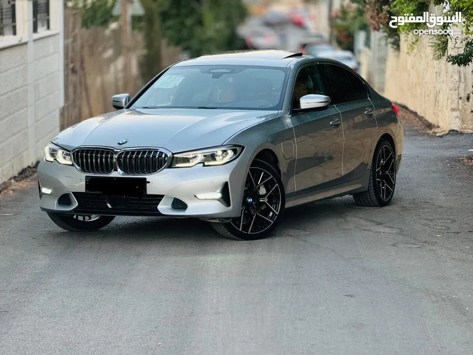 بي ام 330 هايبرد