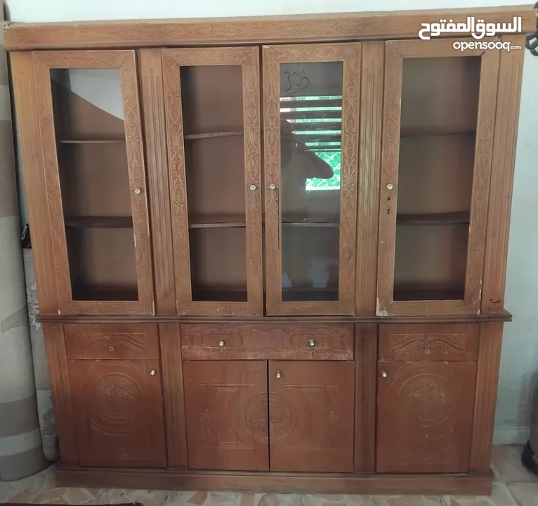 بوفيه مستعمل للبيع