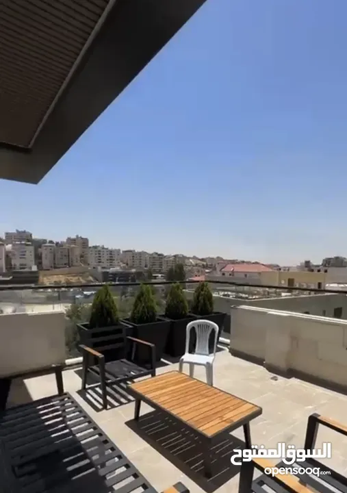 شقة مع روف في دابوق عمر سنتين
