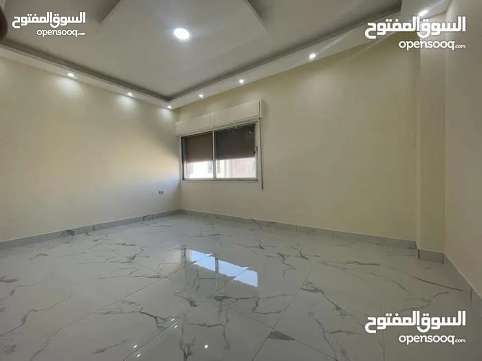 شقه لقطه استثماريه سكنيه مميزه و محدثه للبيع بسعر مغري جدا مقابل جامعه الاميرة سميةو الجمعية الملكية