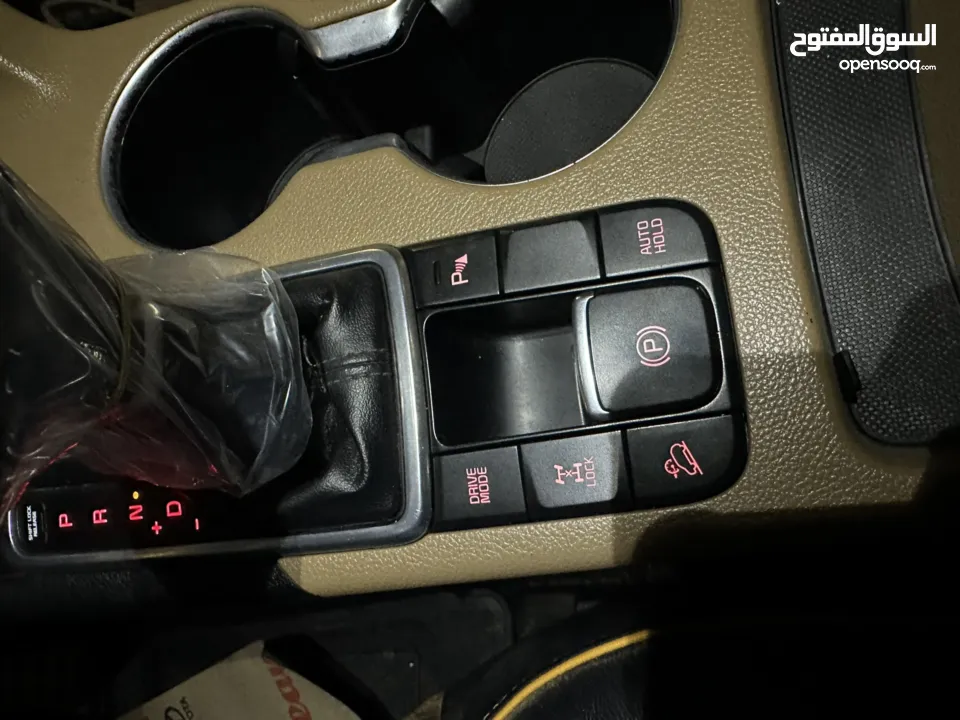 كيا سبورتاج فل الفل Gt مختم 2000ديزل 4*4 غرفة بني بنوراما سعرر حررررق