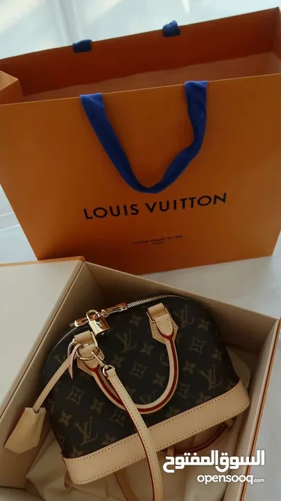 شنط ماركات عالمية