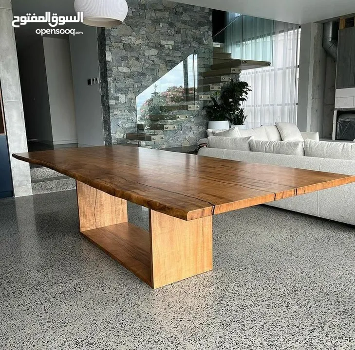 قطع من الخشب الطبيعي فاخرة في عنا كل الاحجام