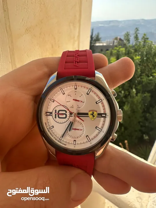 ساعه Ferrari مميزه