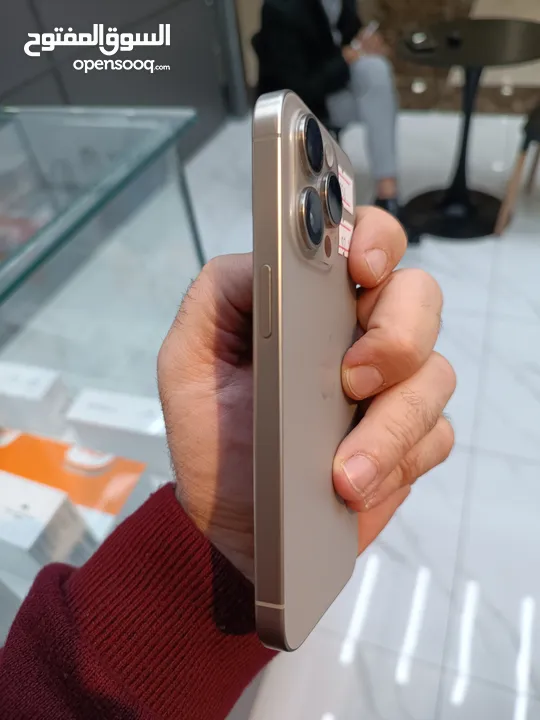 iphone 15 pro 256G بحالة الوكالة ايفون