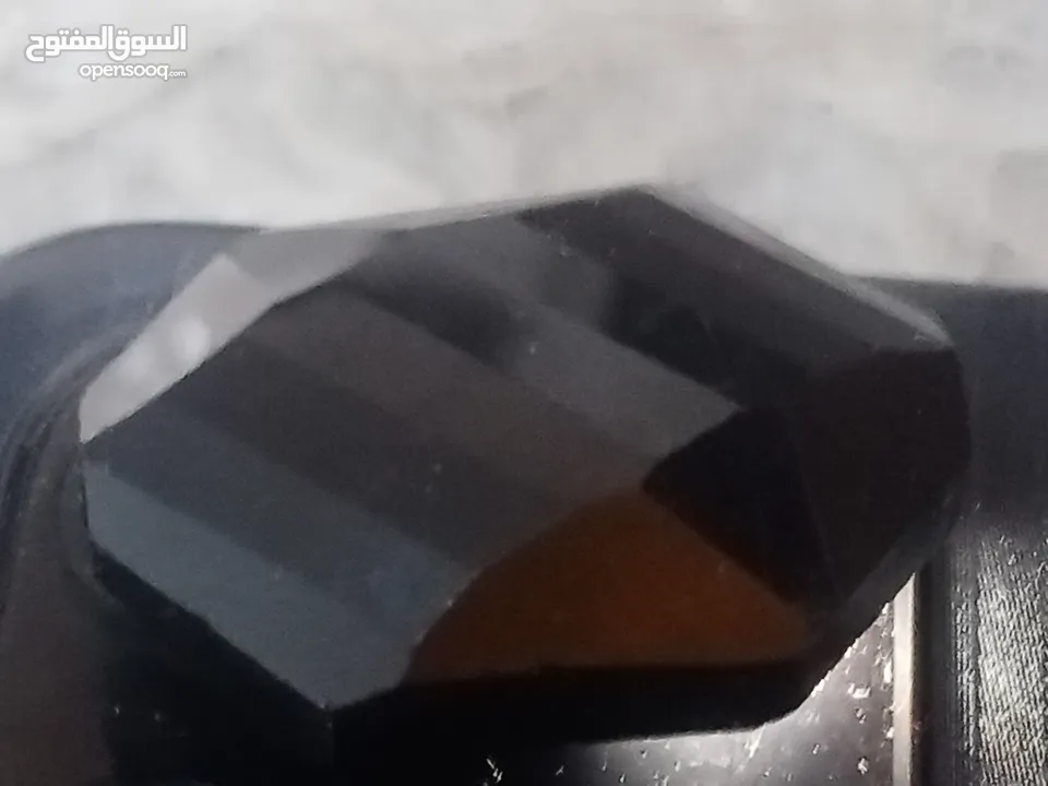 بعض من حجار العقيق طبيعي 100٪