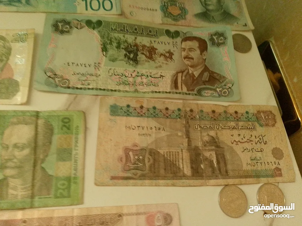مجموعه من العملات العربيه والاجنبيه+ السعر الخاص