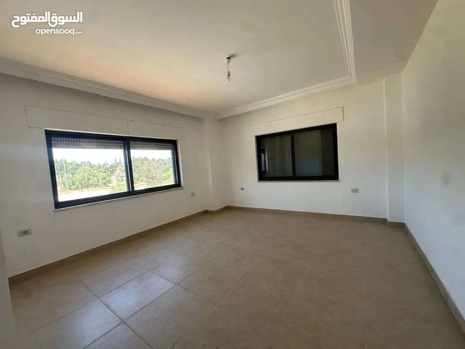Villa for sale in Airport Road ( Property 42866 )-174804489