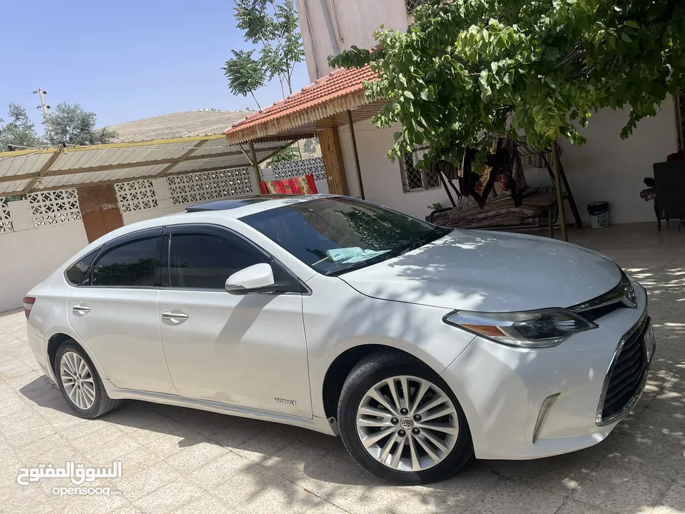 تويوتا أفالون ليمتد 2015
